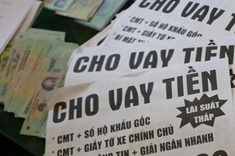 Khởi tố đối tượng cho vay nặng lãi dọa chặt tay người nợ