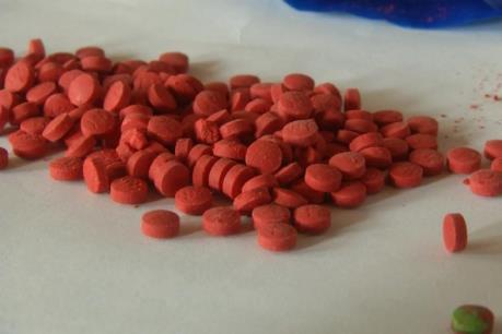 Bắt đối tượng vận chuyển trái phép 94.000 viên ma túy tổng hợp