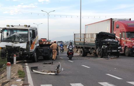 Một du khách nước ngoài tử vong do va chạm giao thông trên Quốc lộ 1A