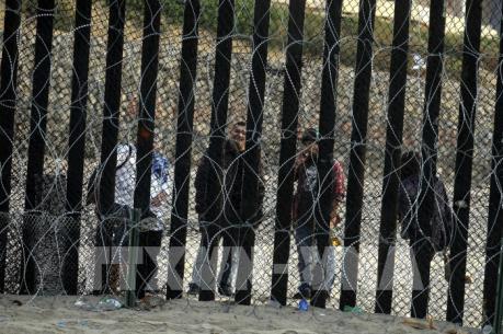 Chưa quyết định ngân sách xây bức tường biên giới Mỹ - Mexico