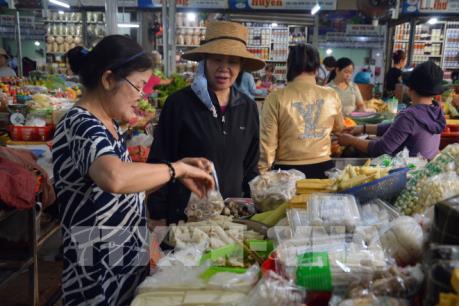 Hàng quán chay vắng khách dịp rằm tháng Giêng