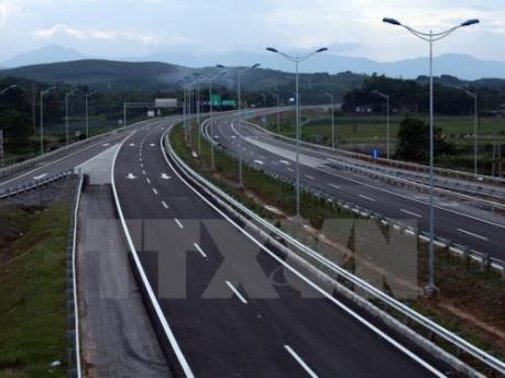 Làm rõ việc chậm tiến độ Dự án BOT cao tốc Trung Lương- Mỹ Thuận