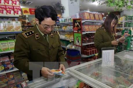 Hà Nội thêm 6 tuyến phố an toàn thực phẩm có kiểm soát