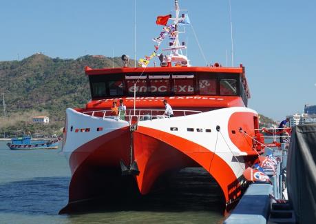 Tàu cao tốc Vũng Tàu - Côn Đảo mới đưa vào vận hành đã gặp sự cố