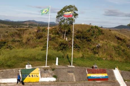 Venezuela chính thức đóng cửa biên giới với Brazil