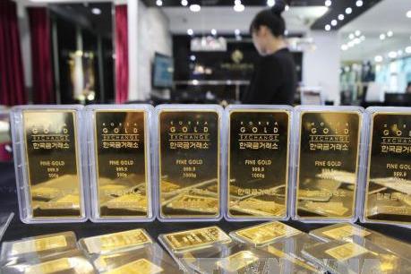 Giá vàng châu Á giao dịch gần mức cao nhất trong ba tháng
