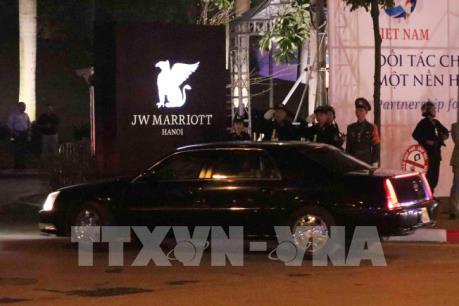 Tổng thống Hoa Kỳ Donald Trump về tới Hà Nội