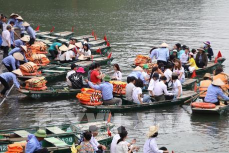 Du lịch dịp lễ 30/4 và 1/5: Nhiều tour hấp dẫn giá ưu đãi