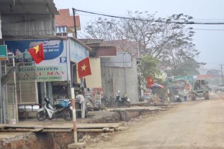 Dự án nâng cấp Quốc lộ 217 thi công rời rạc vì vẫn nghỉ Tết