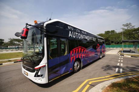 Singapore ra mắt xe bus điện không người lái đầu tiên trên thế giới