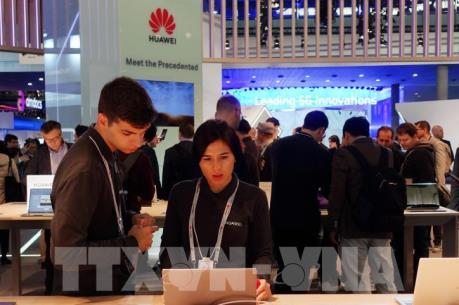 Huawei mở cửa trụ sở cho truyền thông nước ngoài tham quan