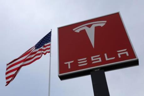 Tesla là hãng ô tô có giá trị vốn hóa thị trường lớn nhất của Mỹ