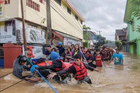 Lũ lụt nghiêm trọng tại Indonesia, hàng trăm người phải sơ tán