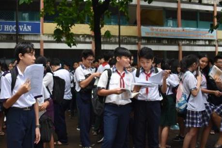 Tuyển sinh 2019-2020: Hơn 30.000 học sinh TP Hồ Chí Minh sẽ trượt lớp 10 công lập?