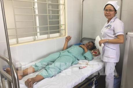 Cứu sống bệnh nhân bị thanh gỗ đâm xuyên đứt tĩnh mạch chậu bên trái