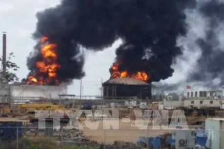 Nổ lớn tại nhà máy xử lý dầu thô nặng của Venezuela
