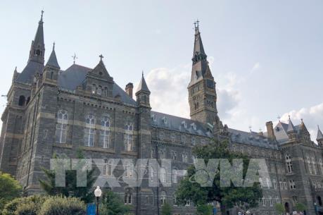 Bê bối tuyển sinh đại học Mỹ: Nhiều nghi phạm trình diện tòa