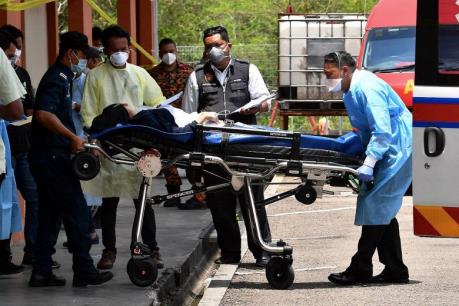 Gần 2.400 người Malaysia nhập viện do ngộ độc hóa chất 