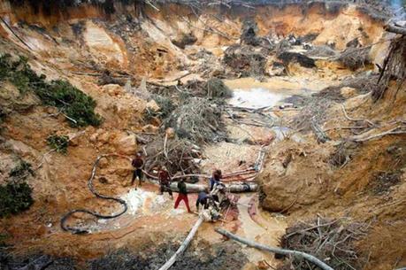 Mỹ áp đặt biện pháp trừng phạt mới với công ty khai mỏ quốc doanh Venezuela