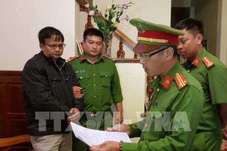 Bắt nguyên Phó giám đốc một Phòng giao dịch ngân hàng