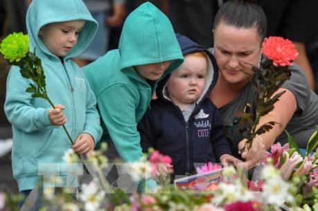 Cả nước New Zealand mặc niệm các nạn nhân trong vụ xả súng