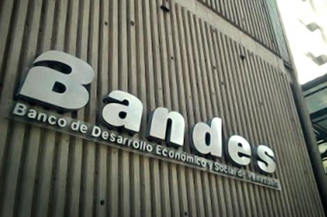 Bộ Tài chính Mỹ áp đặt trừng phạt ngân hàng Venezuela