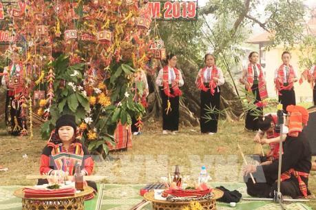 Tưng bừng lễ hội Hết chá của người Thái