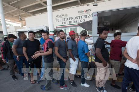 1.200 người di cư di khởi hành từ Mexico sang Mỹ