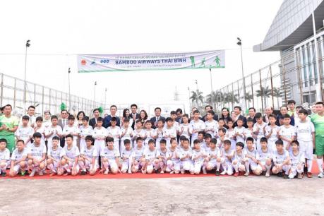 Ra mắt Câu lạc bộ đào tạo bóng đá trẻ Bamboo Airways Thái Bình