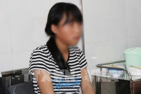 Vụ nữ sinh bị đánh hội đồng: Bộ trưởng Phùng Xuân Nhạ làm việc tại Hưng Yên