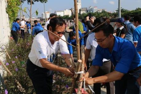 Giờ Trái đất 2019: Nhiều thông điệp về môi trường được phát đi