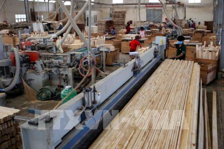 Lâm sản tăng cao nhất trong nhóm hàng xuất khẩu trên 1 tỷ USD