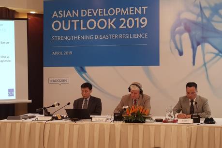 ADB: Kinh tế Việt Nam phụ thuộc nhiều vào thương mại