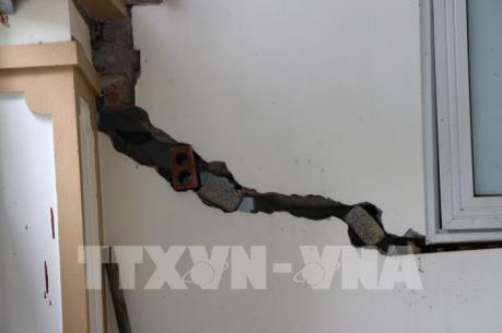 Vụ lún, nứt nhà tại Khu đô thị Văn Phú: Trống đánh xuôi, kèn thổi ngược