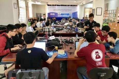 Gắn kết nhà trường và doanh nghiệp để tạo nguồn nhân lực 4.0