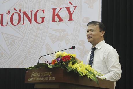 Quỹ bình ổn giá xăng dầu: Lúc dư thì đóng vào, lúc khó lấy ra dùng