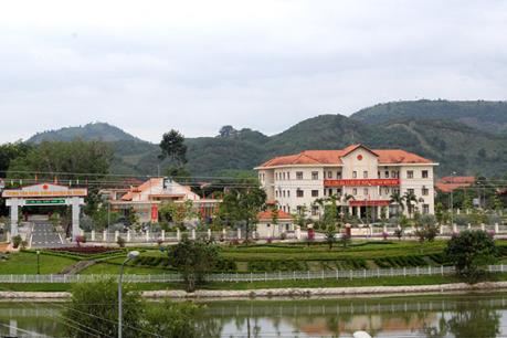 Gia hạn đóng thầu công trình xây dựng trụ sở làm việc Huyện ủy Đạ Huoai