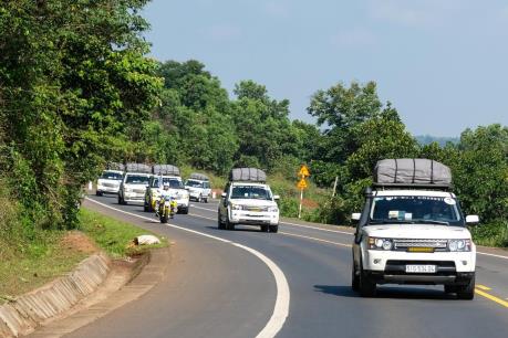 Đoàn xe vượt đèn đỏ ở Đà Nẵng: Tước quyền sử dụng giấy phép lái xe 