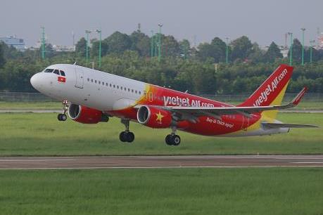 Doanh thu bay quốc tế của Vietjet vượt thị trường nội địa