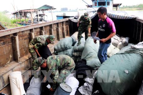 An Giang: Một đêm bắt 3 vụ buôn lậu lớn