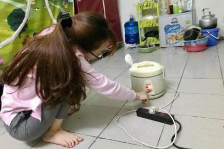 Người thuê trọ lo giá điện thuê trọ tiếp tục bị đẩy lên cao