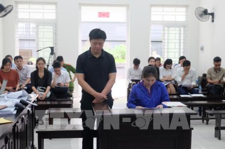 Dự án "ma" nước uống học đường: Hai vợ chồng bị đề nghị 16 năm tù vì tội lừa đảo