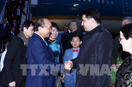 Thủ tướng Nguyễn Xuân Phúc bắt đầu thăm chính thức Romania