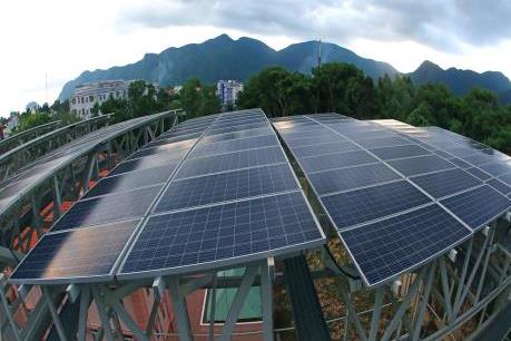 Trên 1.000 khách hàng phía Nam lắp đặt điện mặt trời trên mái nhà