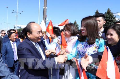 Thủ tướng Nguyễn Xuân Phúc đến Praha, bắt đầu thăm chính thức Cộng hòa Séc