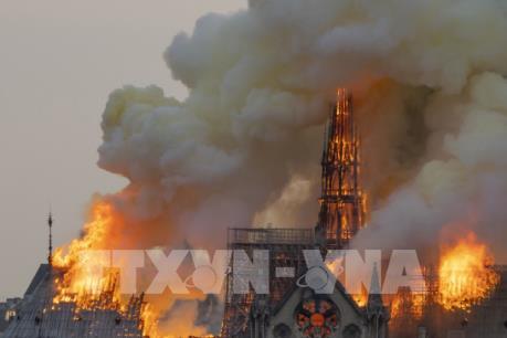 Kinh phí phục dựng Nhà thờ Đức Bà Paris có được bảo hiểm chi trả?