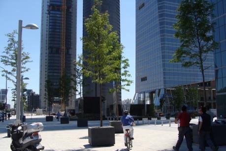 Xác nhận tin đánh bom vào tòa nhà chọc trời ở Tây Ban Nha là giả