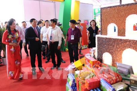 Thúc đẩy sản xuất hàng hóa phục vụ tiêu thụ nội địa và xuất khẩu