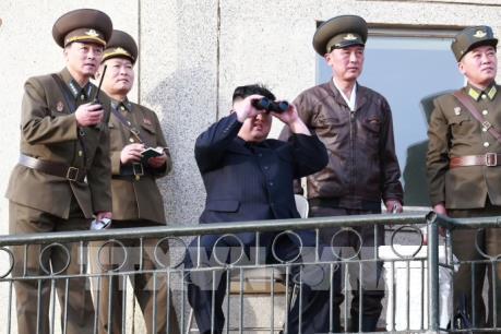 Nhà lãnh đạo Kim Jong-un ca ngợi thành quả của ngành công nghiệp vũ khí mới