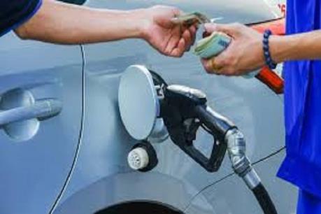 Đề xuất phạt đến 50 triệu đồng với hành vi tự điều chỉnh giá bán lẻ xăng dầu